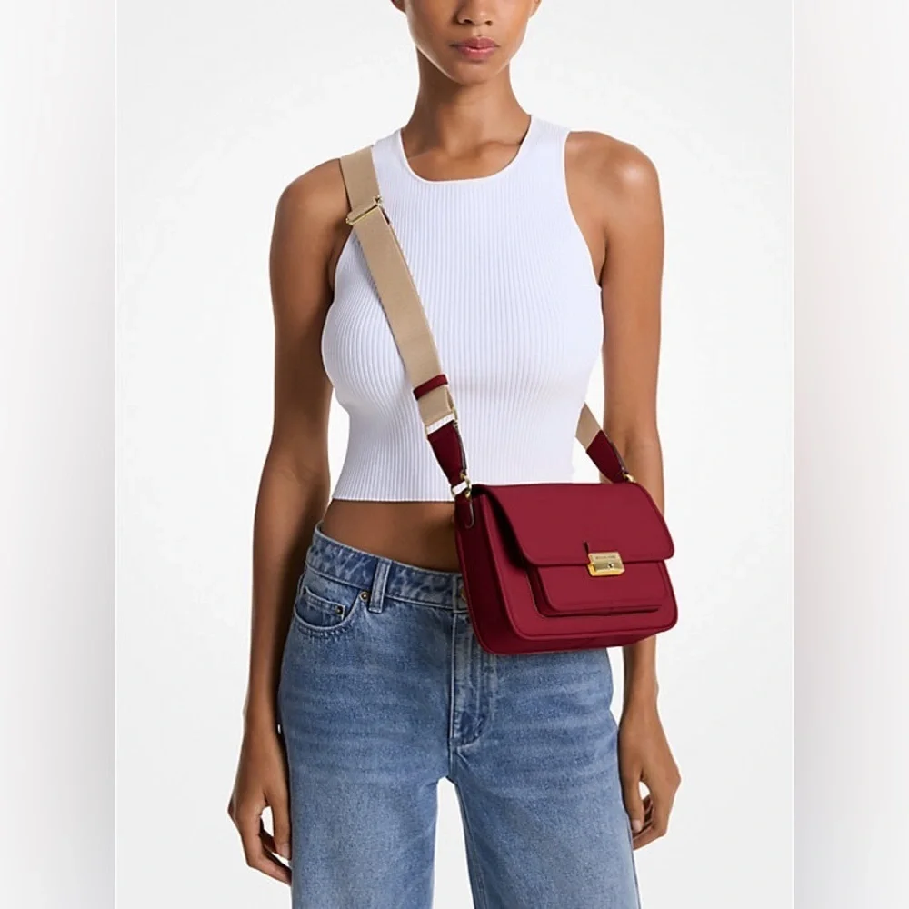 Michael Kors Bradshaw Medium Leather Messenger Bag NWT